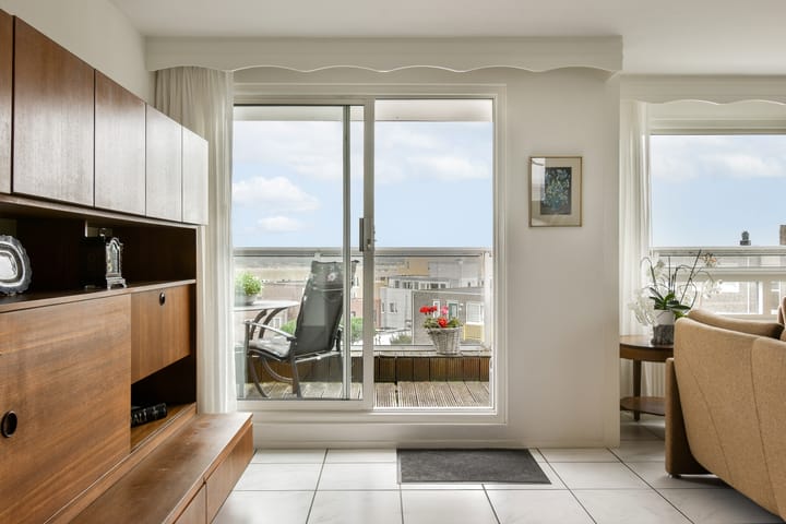 Photo 15 of Dr Joh G Mezgerstraat 135