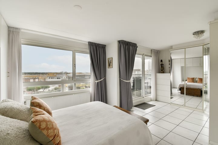 Photo 20 of Dr Joh G Mezgerstraat 135