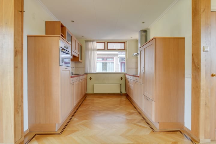 Photo 18 of Hellemastraat 18