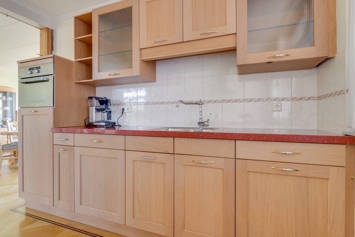 Photo 20 of Hellemastraat 18