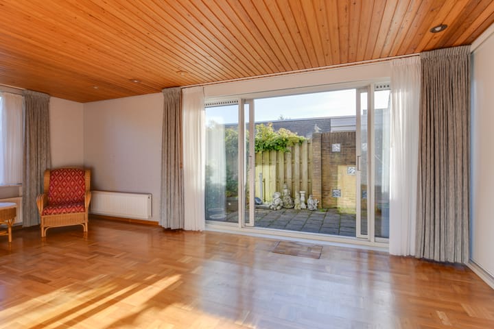 Photo 21 of Hellemastraat 18