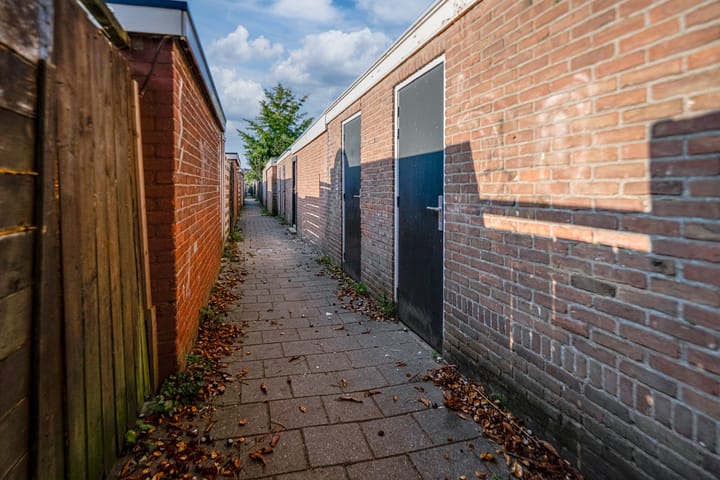 Foto 41 van Ranonkelstraat 13-2