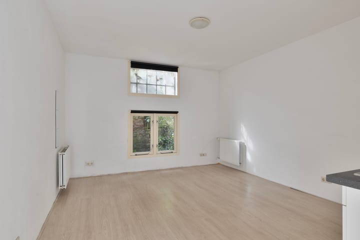 Foto 6 van Meeuwerderweg 75-7