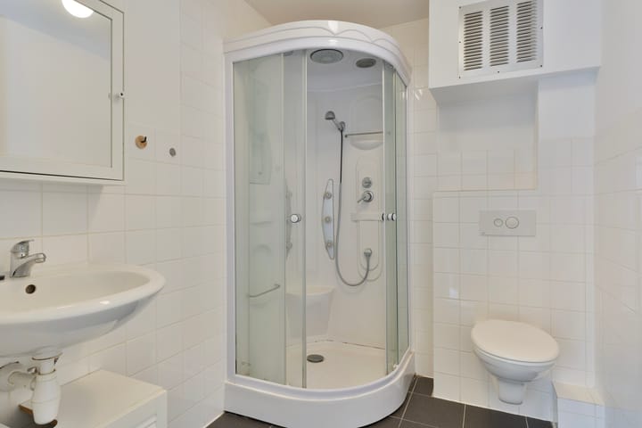 Foto 12 van Meeuwerderweg 75-7