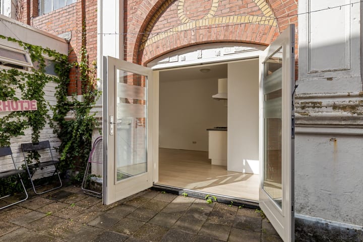 Foto 14 van Meeuwerderweg 75-7