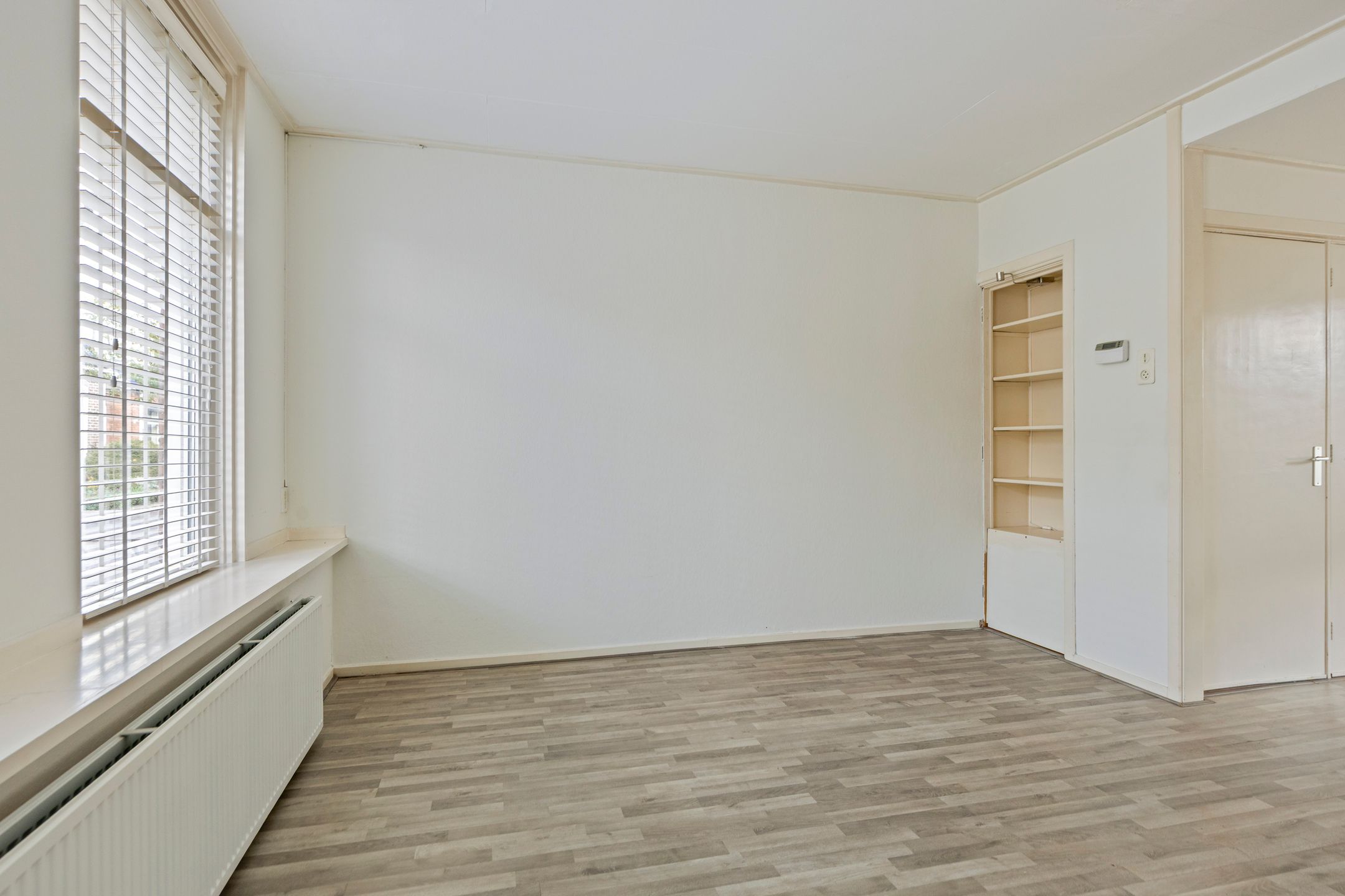 Photo 6 of Uniabuert 6