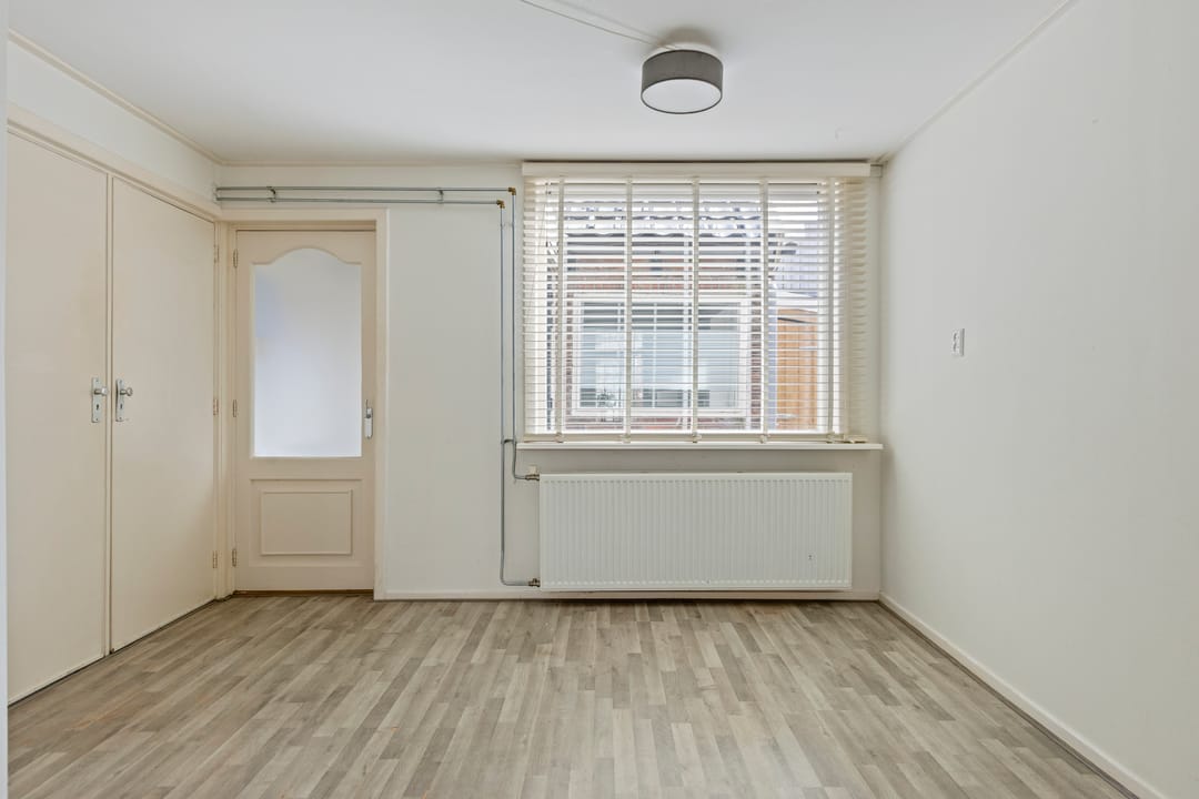 Photo 8 of Uniabuert 6