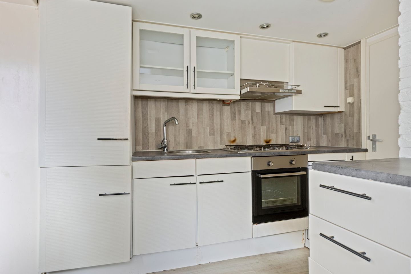 Photo 10 of Uniabuert 6