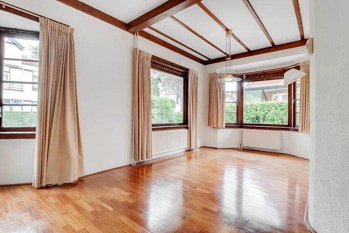 Photo 11 of Nassaulaan 48