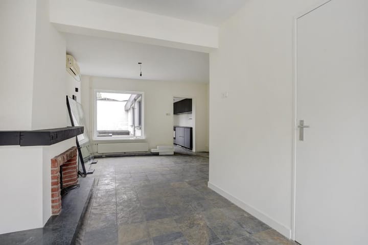 Photo 4 of Josinkstraat 56