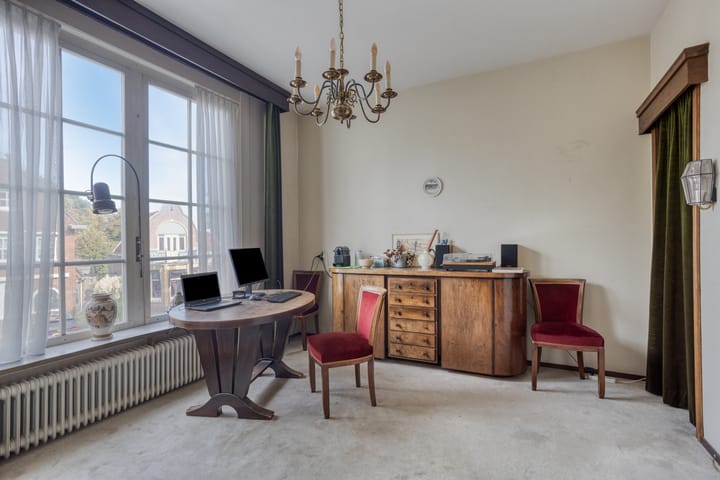 Photo 12 of Zeestraat 110