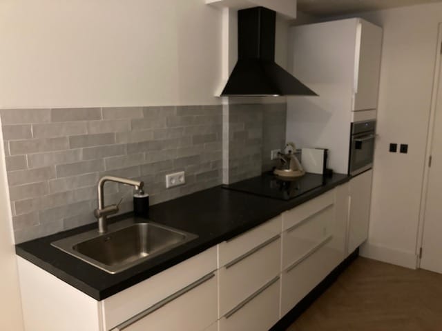 Photo 4 of Schuttestraat 13-B