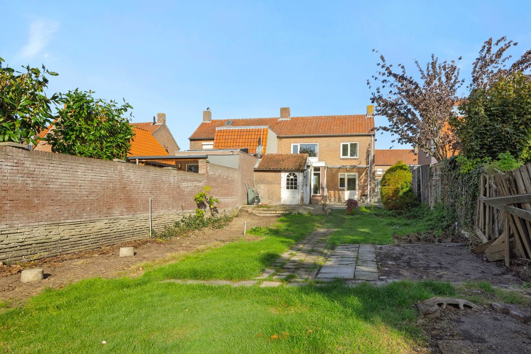 Photo 2 of Asterstraat 9