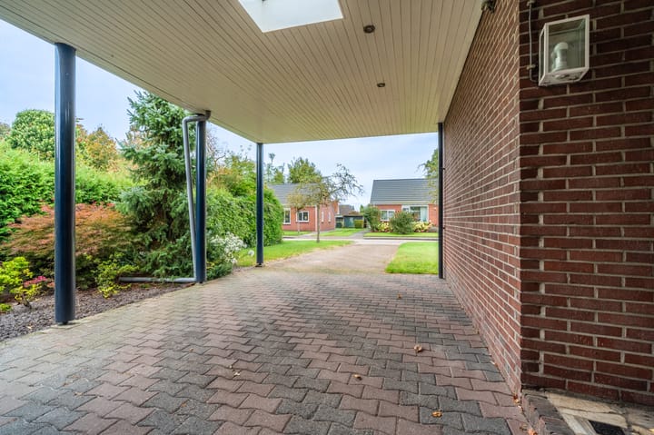 Photo 2 of Meidoornweg 2