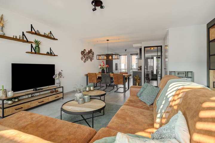 Foto 3 van Bankirai 27