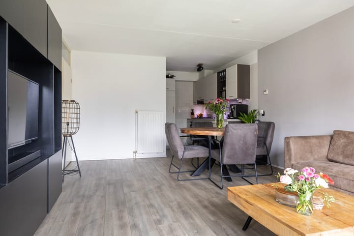 Foto 12 van Willem Barentszlaan 86