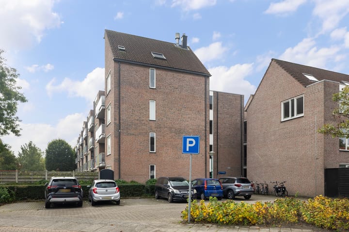 Foto 28 van Willem Barentszlaan 86