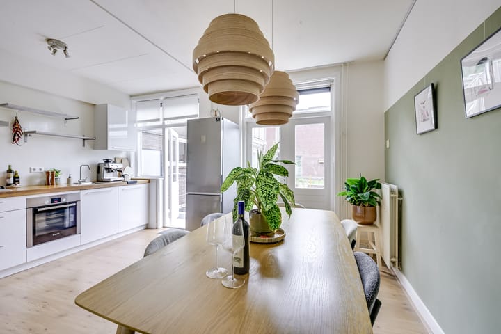 Foto 2 van Laan van Nieuw-Guinea 4-BS