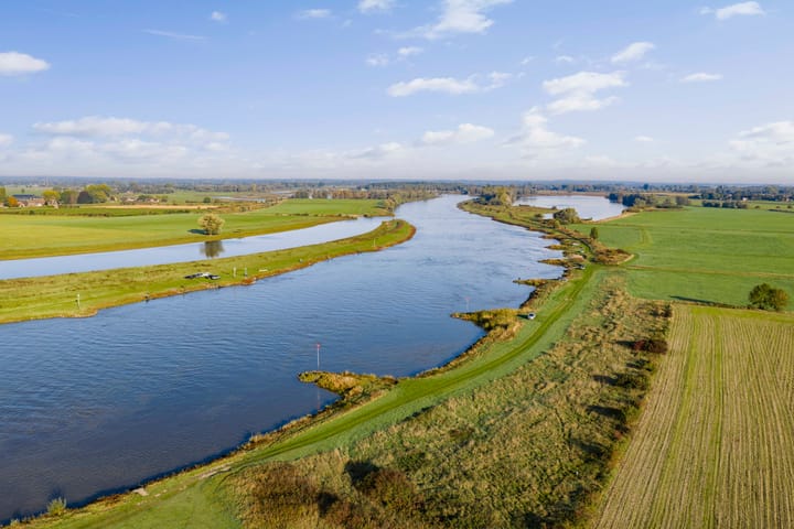 Photo 48 of Benedendijk 98