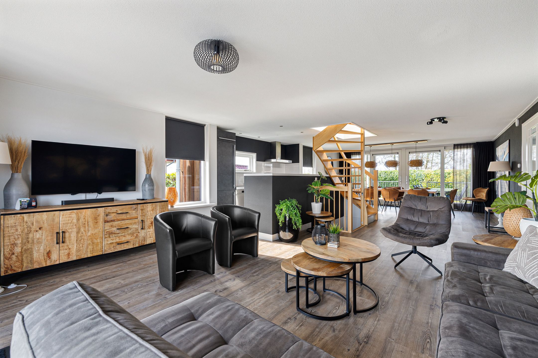 Foto 12 van Rijksstraatweg 80-122