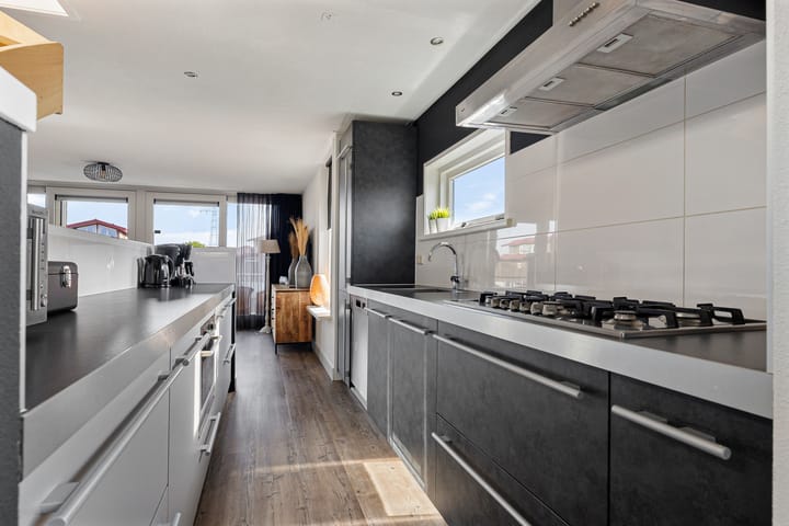 Photo 15 of Rijksstraatweg 80-122