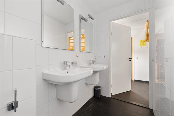 Photo 19 of Rijksstraatweg 80-122