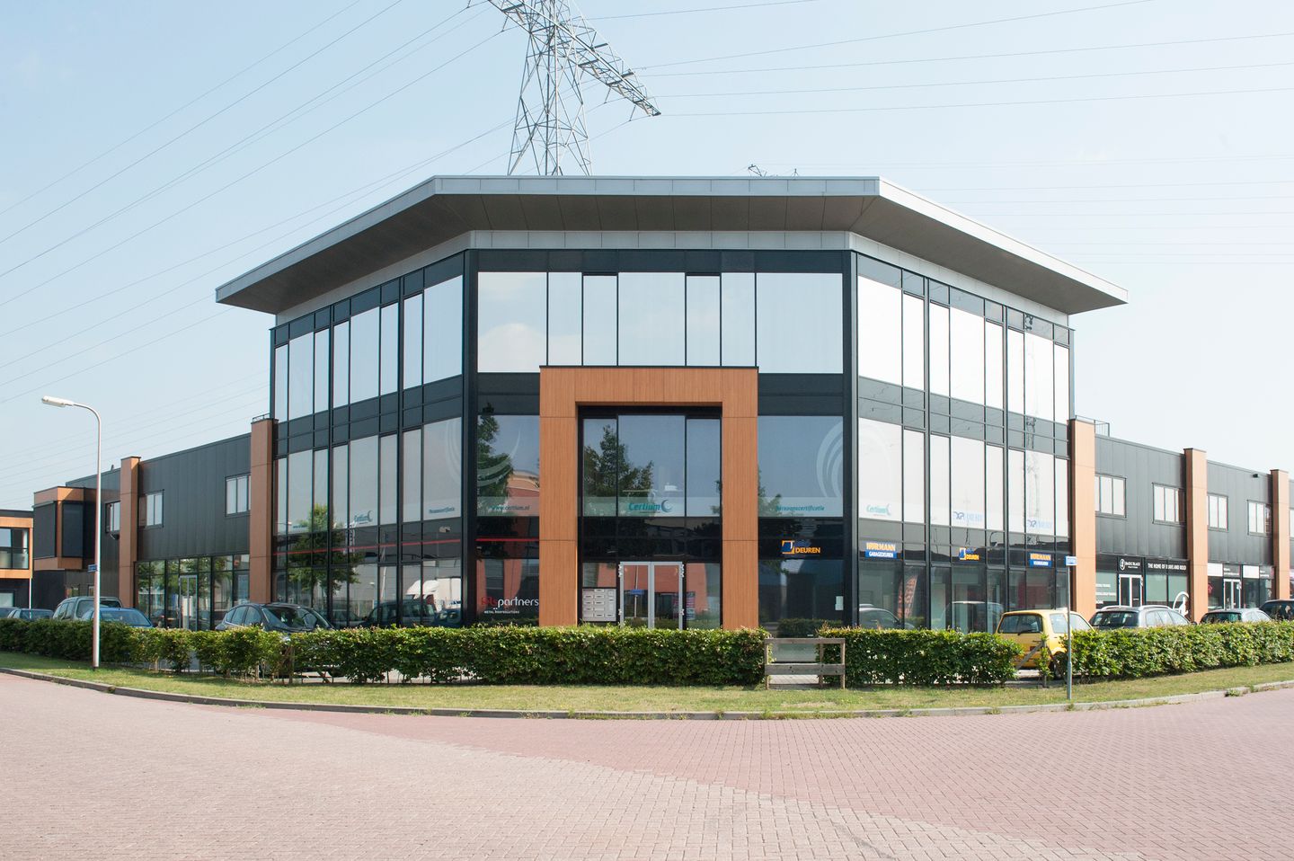 Bekijk foto 1 van Eiffelstraat 52