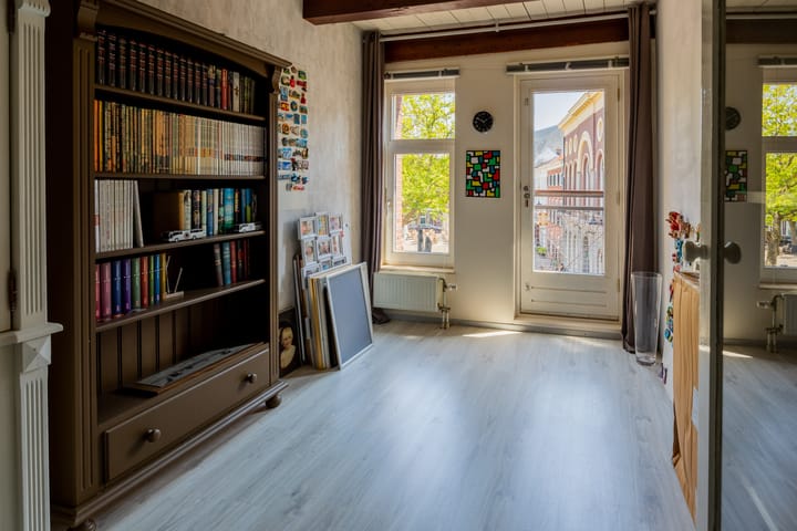 Foto 24 van Schie 17-C