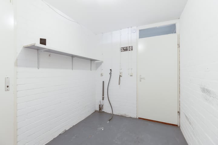 Foto 21 van Winkelwaard 305