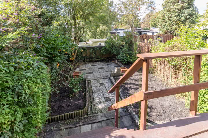 Foto 26 van Winkelwaard 305