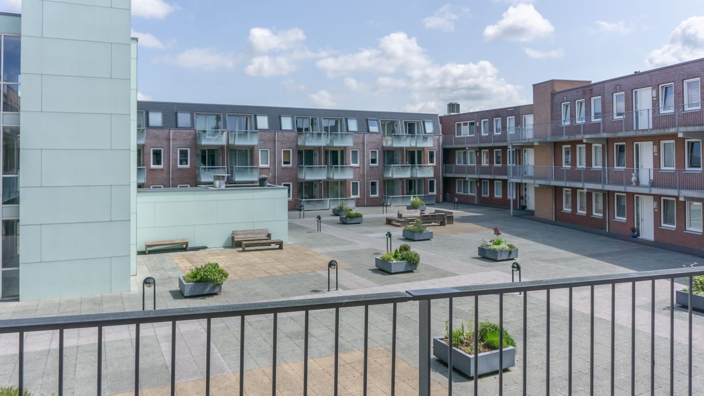 Foto 19 van Middenweg 245-Z