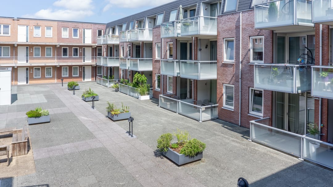 Foto 32 van Middenweg 245-Z