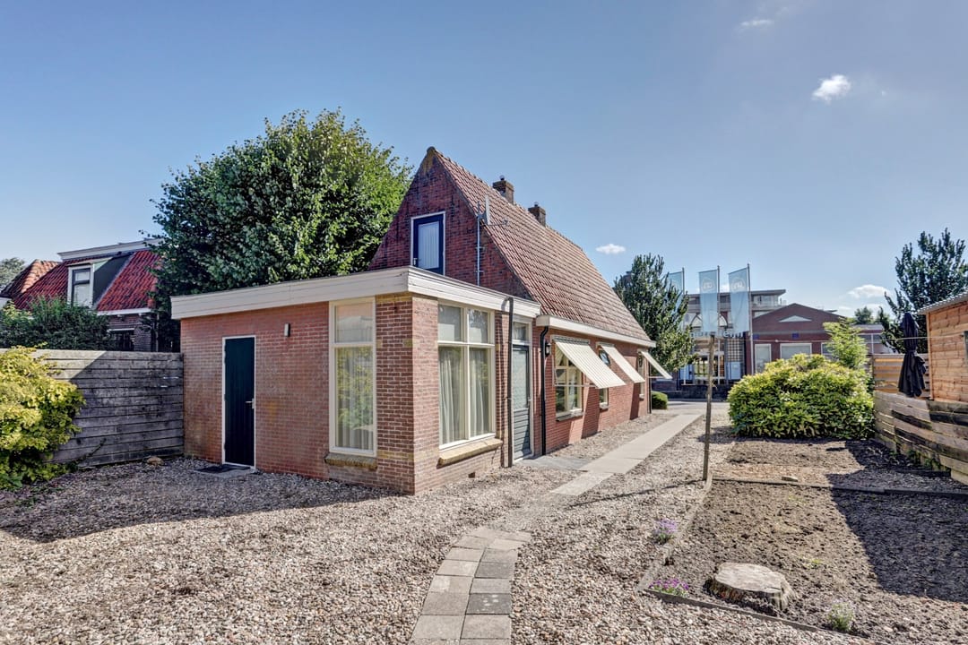 Photo 28 of Warmoesstraat 38