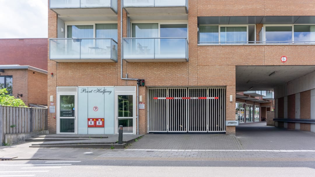 Foto 43 van Middenweg 245-Z