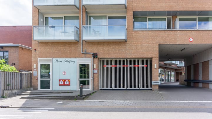 Foto 43 van Middenweg 245-Z