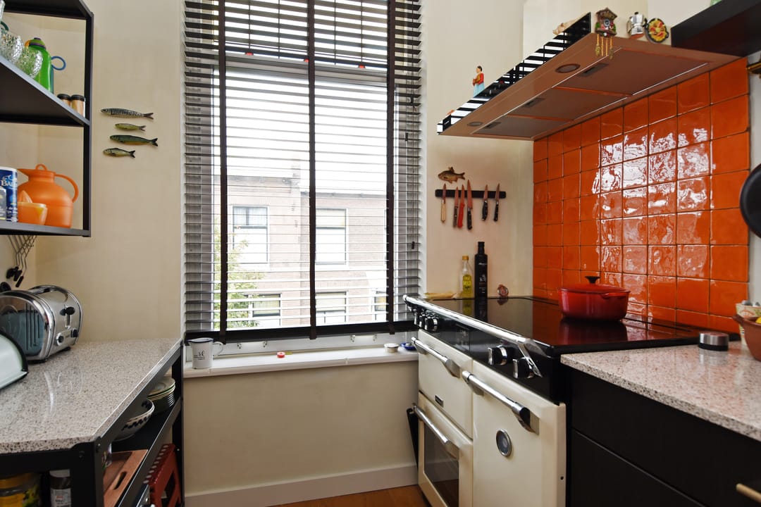 Foto 13 van Van Beverningkstraat 114-A