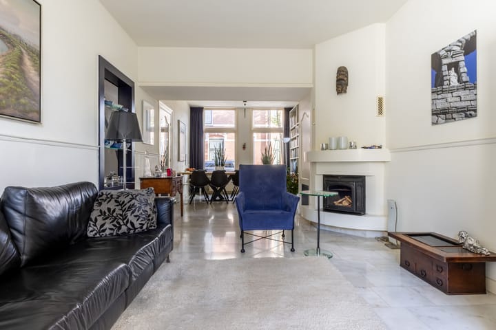 Photo 2 of Bilderdijkstraat 60