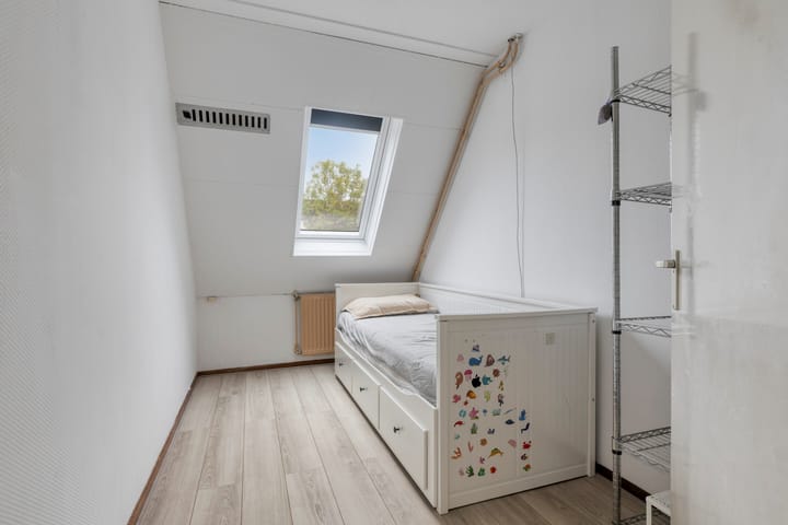 Photo 26 of Poortwachter 30