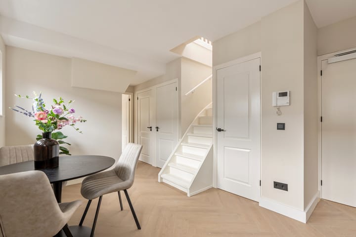 Photo 10 of Slaakstraat 12-4B