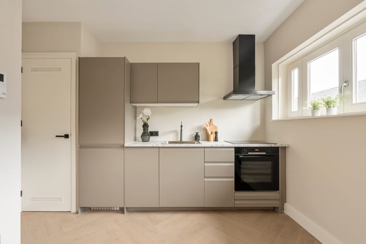 Photo 12 of Slaakstraat 12-4B