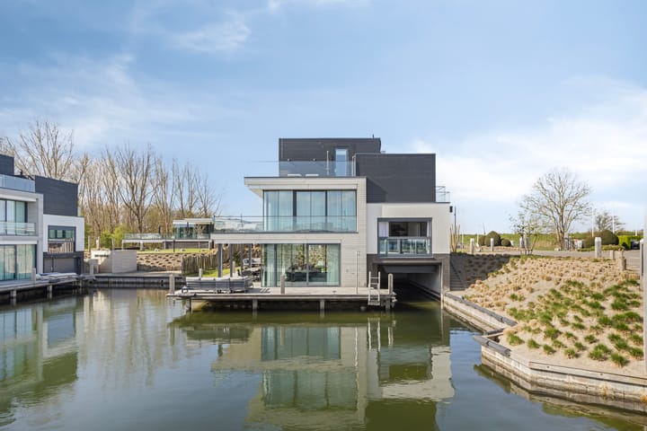 Photo 2 of Christiaanpolderweg 1