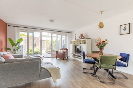 Rubrum 9 tertiary image