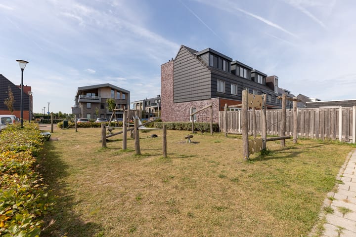 Photo 36 of Rubrum 9