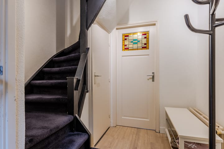 Photo 8 of Nassaustraat 9