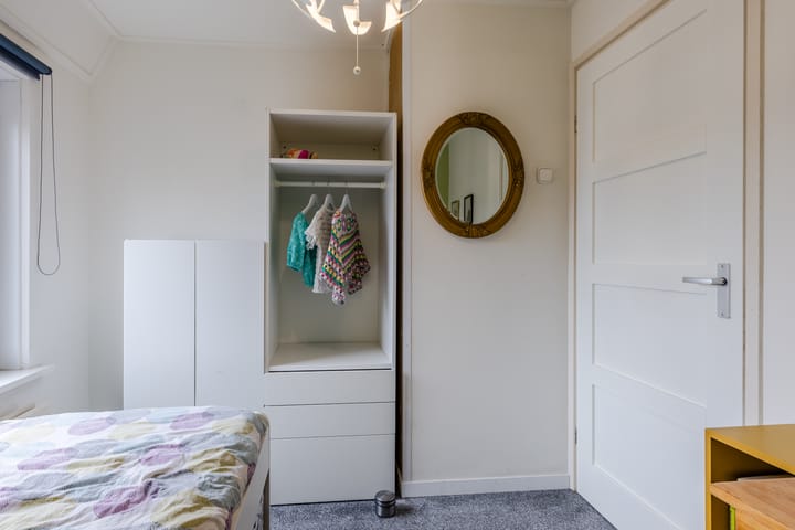 Photo 24 of Nassaustraat 9