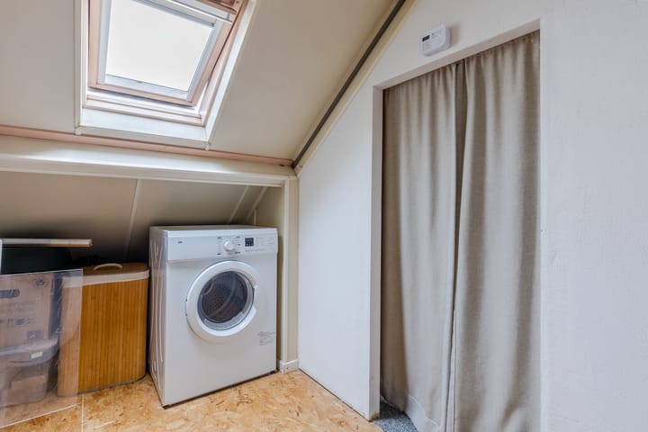 Photo 28 of Nassaustraat 9