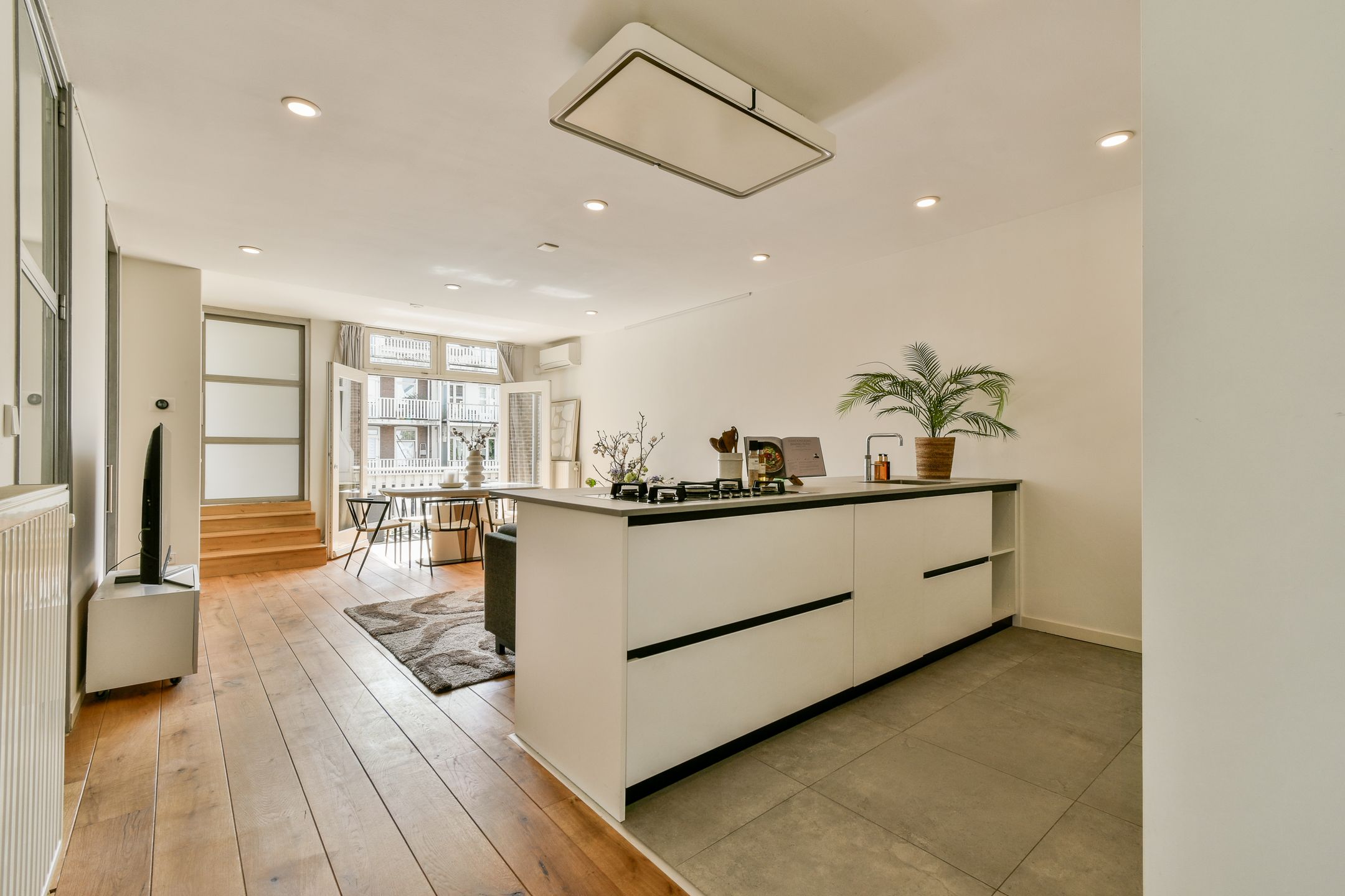 Foto 3 van Eerste Jacob van Campenstraat 52-2