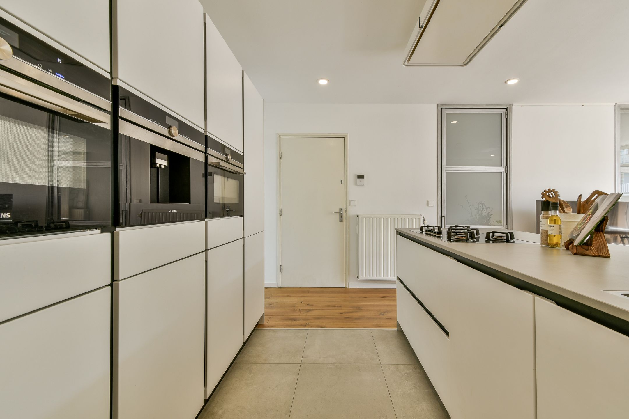 Foto 9 van Eerste Jacob van Campenstraat 52-2