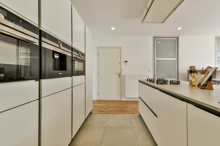 Foto 9 van Eerste Jacob van Campenstraat 52-2