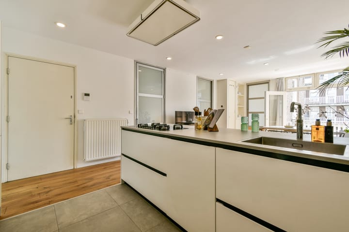 Foto 8 van Eerste Jacob van Campenstraat 52-2